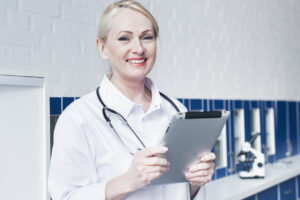 nurse happy with healthcare staffing agency in the US